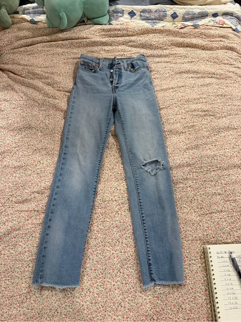 Women’s Levi’s wedgie straight